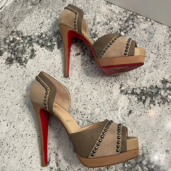 Christian Louboutin Beige Peep-Toe Heels with Red Soles - Picture 10 of 13